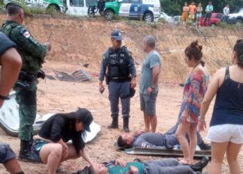 O acidente aconteceu durante forte chuva. Foto: Divulgação