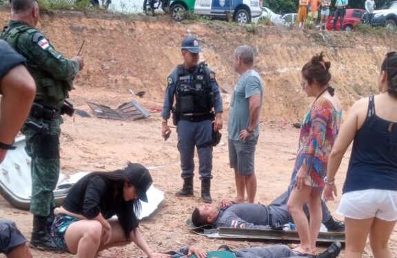 O acidente aconteceu durante forte chuva. Foto: Divulgação