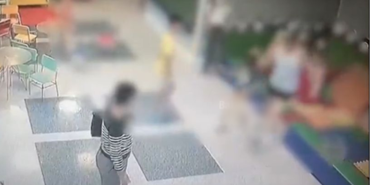 As agressões aconteceram na brinquedoteca de um condomínio de luxo. Foto: Reprodução