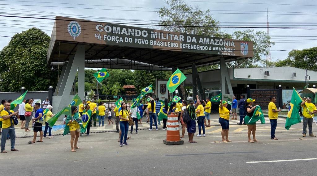 A situação foi denunciada essa semana e os bolsonaristas estão no local há mais de uma semana. Foto: Reprodução