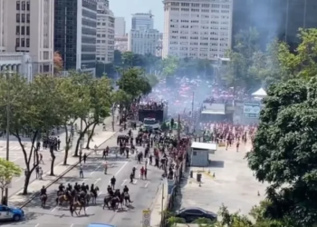 Cinco policiais se feriram e foram socorridos ao Hospital Central da Polícia Militar. Foto: Reprodução/Internet
