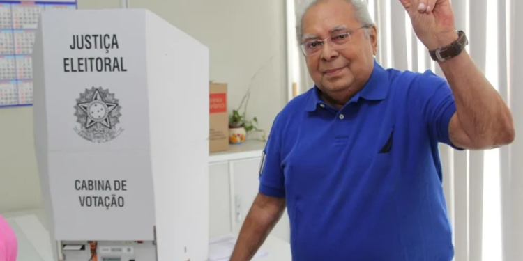 Amazonino foi internado ainda na madrugada. Foto: Divulgação