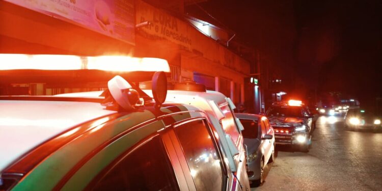 O corpo foi removido na noite desta segunda-feira (14). Foto: Reprodução