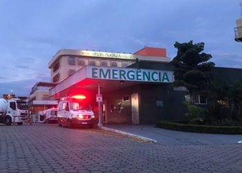 Ambos foram levados ao Hospital e Pronto-Socorro Platão Araújo, onde foram atendidos. Foto: Reprodução