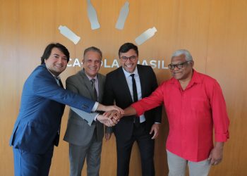 Presidentes dos bois dão início a preparação do espetáculo. Foto: Diego Peres/Secom