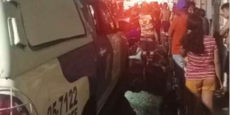 Edinaldo Belém Ribeiro, 25, o “Lorinho”, foi morto a tiros neste sábado (18), após ter a casa invadida por criminosos na comunidade Nova Floresta, bairro Tancredo Neves, zona Leste de Manaus.