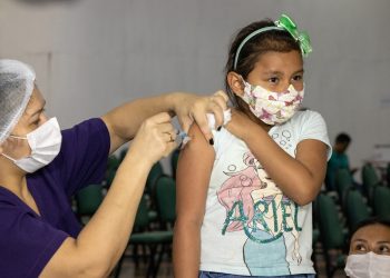 A campanha municipal de vacinação contra a Covid-19 segue uma nova recomendação do Ministério da Saúde. Foto: Divulgação / Semsa