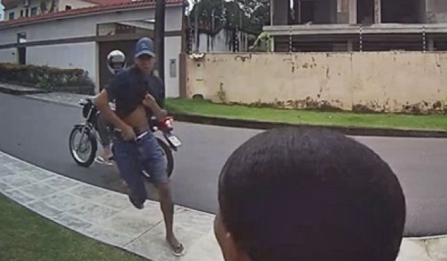 A mulher não reagiu e ficou apavorada com a abordagem. Foto: Reprodução