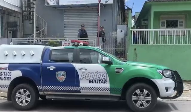 O crime foi descoberto na manhã deste domingo (26), mas a vítima teria discutido com o namorado na noite de sábado (25). Foto: Reprodução