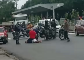 O homem tentou fugir dos policiais e acabou sendo atingido com tiro pela Rocam. Foto: Reprodução