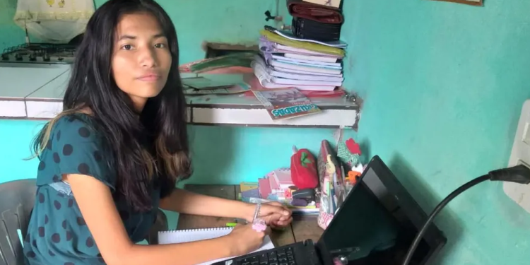 Rilary Castro tem 18 anos e já havia passado no vestibular no ano passado. Foto: Divulgação