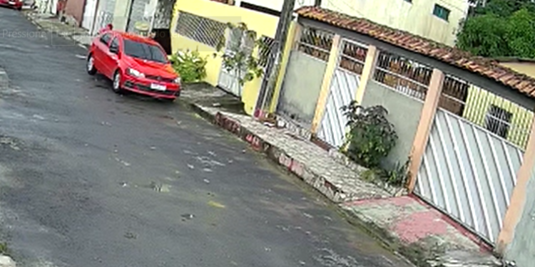 O crime ocorreu em plena luz do dia, nesta segunda-feira (13). Foto: Reprodução