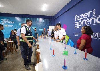 A nova escola de tempo integral atenderá 1 mil alunos do Ensino Médio e conta com o laboratório de robótica. Foto: Alex Pazuello/Secom