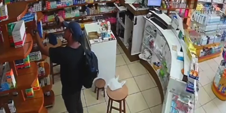 O homem ainda fez uma selfie na fuga. Foto: Reprodução