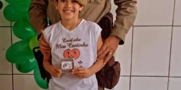 O menino teria mexido por curiosidade na arma do pai. Foto: Reprodução