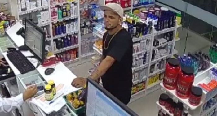 O crime ocorreu na noite deste sábado (18) e o homem disse que estava armado. Foto: Reprodução