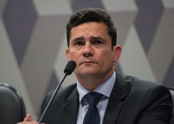 O juiz federal Sergio Moro participa na Comissão de Constituição, Justiça e Cidadania (CCJ) do Senado de audiência pública sobre projeto que altera o Código de Processo Penal (Fabio Rodrigues Pozzebom/Agência Brasil)