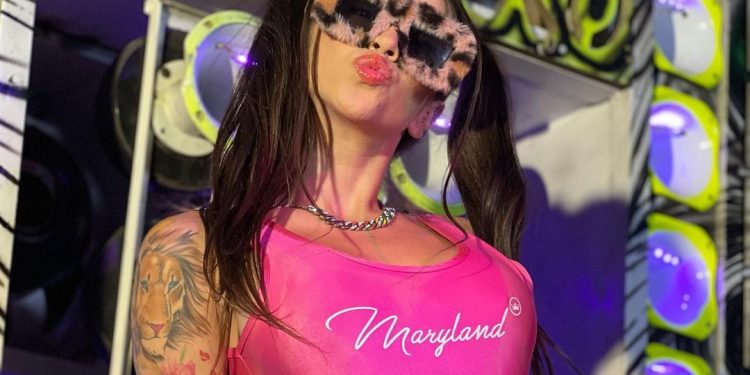 Mc Pipokinha é conhecida por apresentações polêmicas. Foto: Reprodução