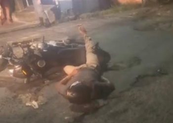 O crime ocorreu na noite desta quinta-feira (6) e o rapaz foi levado ao hospital. Foto: Reprodução