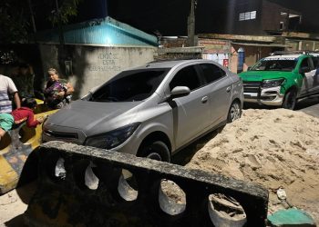O carro da família, um Prisma de cor prata foi levado durante o crime. Foto: Divulgação