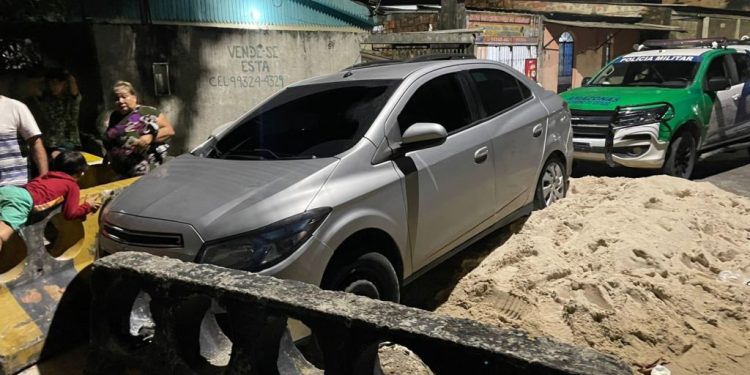 O carro da família, um Prisma de cor prata foi levado durante o crime. Foto: Divulgação