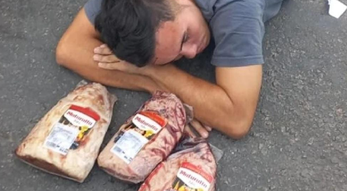 Os seguranças notaram a atitude suspeita. Foto: Reprodução