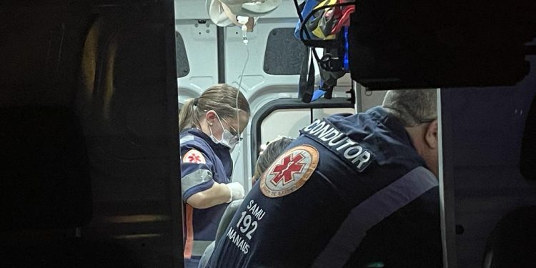 O casal teve que ser levado a hospitais de Manaus. Foto: Reprodução