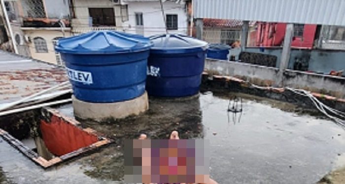 Homem foi preso em cima de um telhado. Foto: Reprodução