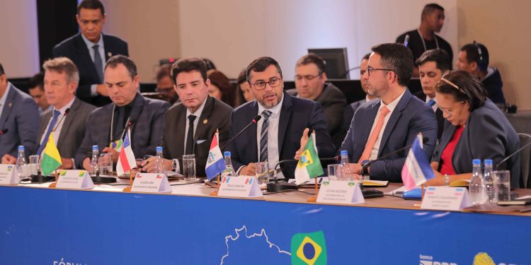 O governador do Amazonas, Wilson Lima, e chefes do Executivo dos demais 26 estados e do Distrito Federal (DF), se reuniram. Foto: Diego Peres/Secom