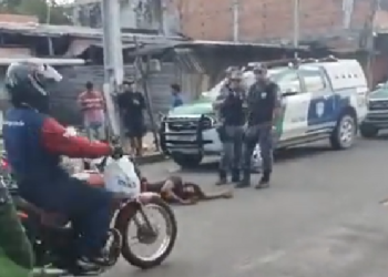 O homem foi espancado nesta tarde de sábado (13). Foto: Reprodução