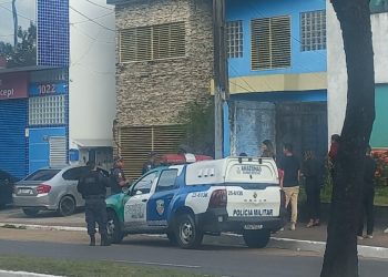 O trio foi levado ao 1º DIP, na Praça 14, Zona Sul de Manaus.  Foto: Reprodução