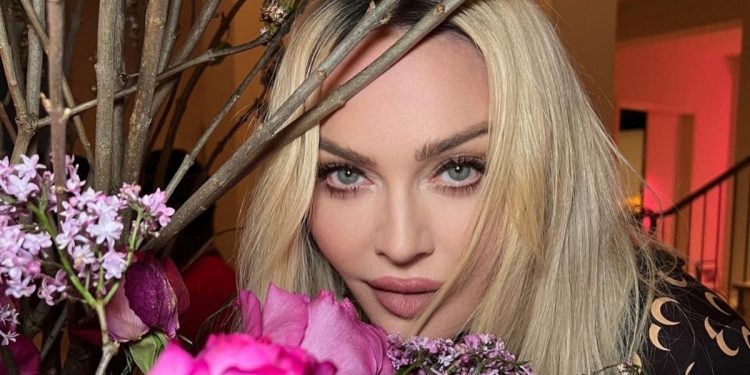 Por conta da internação, o início da turnê mundial foi adiada. Foto: Reprodução