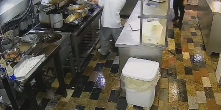 O crime ainda foi filmado por câmeras de segurança. Foto: Reprodução