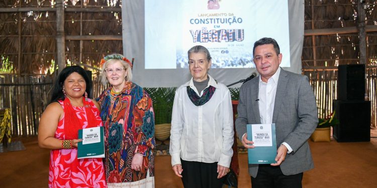 O ato foi realizado em São Gabriel da Cachoeira (a 852 quilômetros de Manaus). Foto: Ricardo Machado