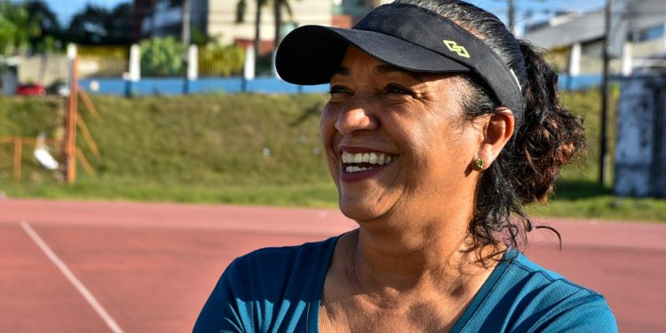 A treinadora que atua há mais de 30 anos, embarca para o Sul Americano. Foto: Mauro Neto / Sedel
