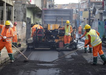 As ações, sob a coordenação da Sedurb, ocorrerão em dez bairros do município. Foto: Tiago Corrêa - UGPE