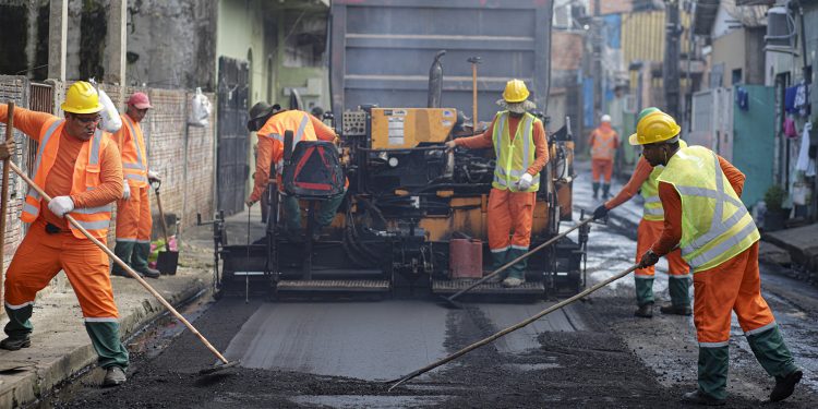 As ações, sob a coordenação da Sedurb, ocorrerão em dez bairros do município. Foto: Tiago Corrêa - UGPE
