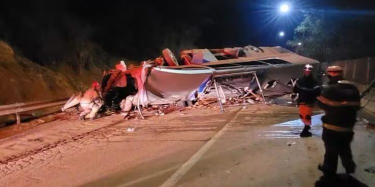 Belo Horizonte/ MG 20/08/2023 Acidente de Ônibus que matou 7 torcedores do Corinthians na Grande BH. Fotos Divulgação- CBM-MG