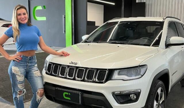 A ex-Miss Bumbum comemorou o fato. Foto: Reprodução