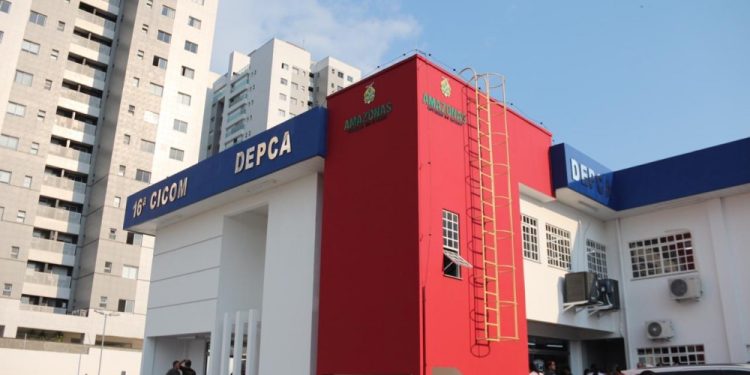 O homem foi levado para a Depca. Foto: Reprodução/PC-AM