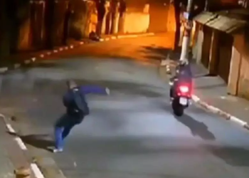 O homem não foi identificado e saiu ileso. Foto: Reprodução