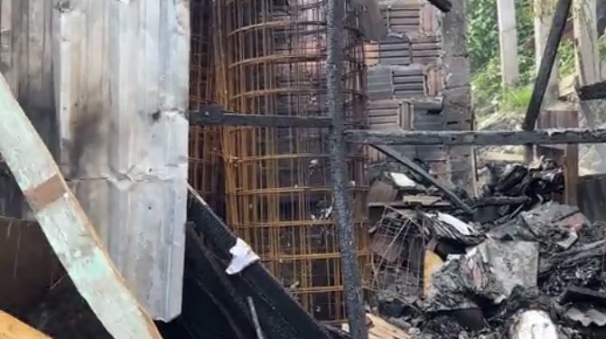 Ninguém se feriu, mas a vítima perdeu muitos pertences. Foto: Reprodução