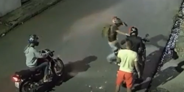 Câmeras de segurança flagraram toda a ação. Foto: Reprodução