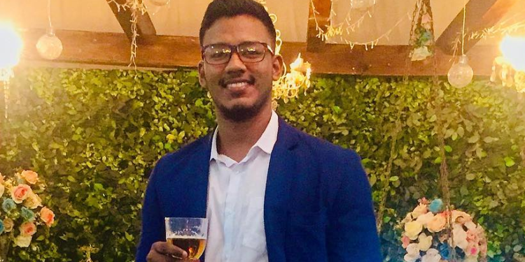 Denison Vital de Jesus tinha 27 anos e também era professor. Foto: Reprodução/Facebook