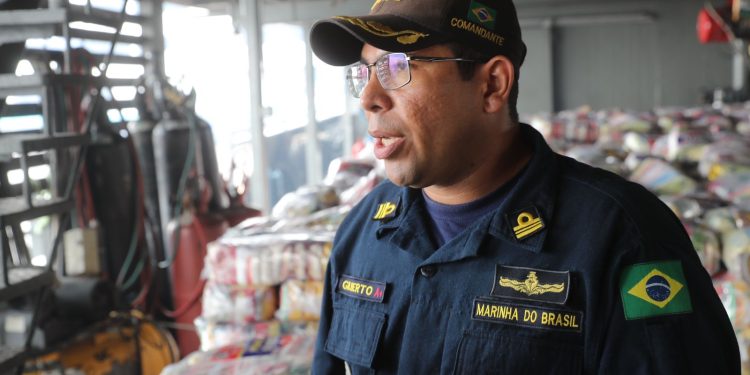 Os mantimentos serão enviados, entre hoje e sábado (14/10), por meio de uma parceria com a Marinha do Brasil e Exército Brasileiro. Foto: Antonio Lima/Secom