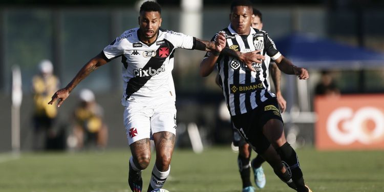 Partida entre Vasco da Gama X Santos pela sexta rodada do Campeonato Brasileiro Serie A no Estadio Sao Januario no Rio de Janeiro em 14 de maio de 2023. Foto: Daniel RAMALHO/VASCO