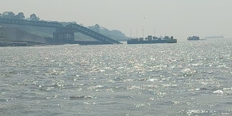 O DNIT acionou a Defesa Civil e a Marinha do Brasil. Foto: Reprodução