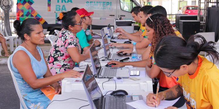 Este ano já foram colocados 4.976 trabalhadores no mercado de trabalho. Foto: João Viana / Semcom