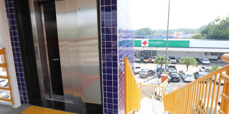 A obra, que é uma parceria da Prefeitura de Manaus com o governo do Estado. Foto: Clóvis Miranda / Semcom