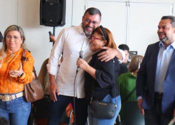 O atendimento aos selecionados ocorre no Centro de Convenções Vasco Vasques, na zona centro-sul de Manaus. Foto: Diego Peres e Alex Pazuello/Secom